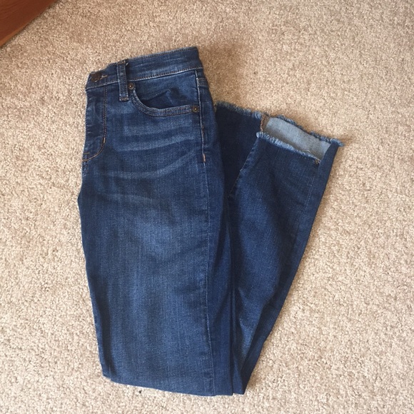 Banana Republic Denim - Banana Republic Denim destroyed cuff